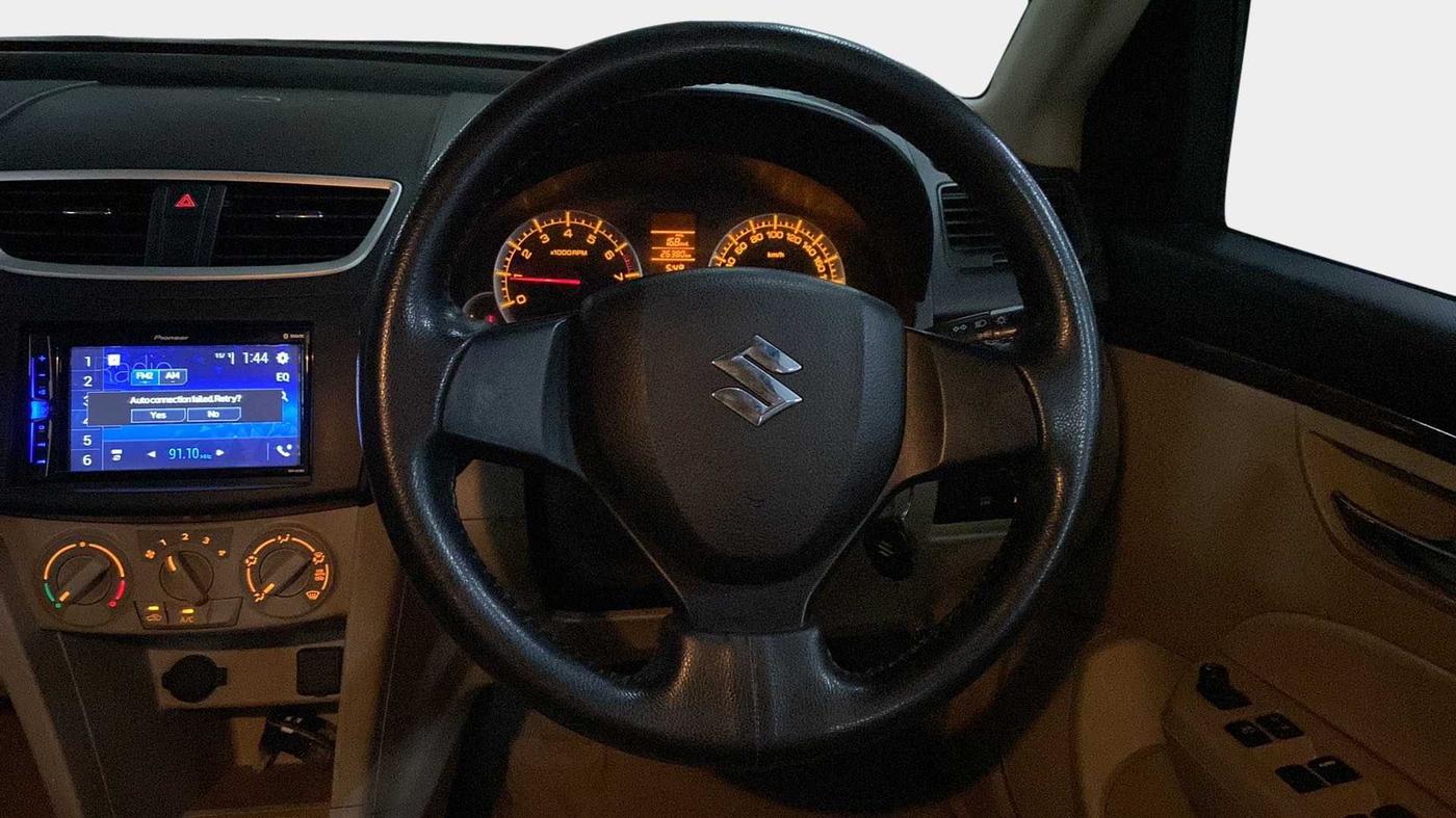 2015 Maruti Swift Dzire VXI, CNG, Manual, 26,491 km, Steering Wheel Close Up