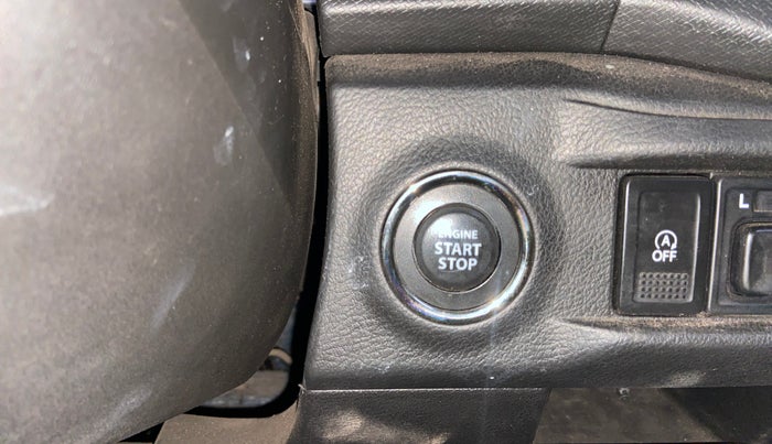 2020 Toyota URBAN CRUISER PREMIUM GRADE AT DUAL TONE, Petrol, Automatic, 60,703 km, Keyless Start/ Stop Button