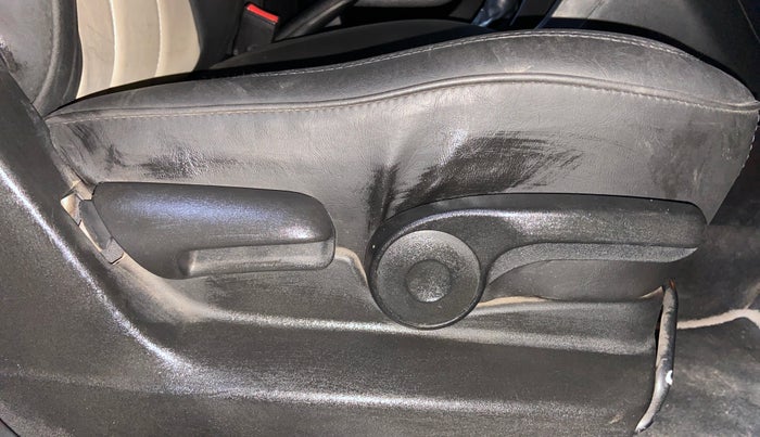 2020 Toyota URBAN CRUISER PREMIUM GRADE AT DUAL TONE, Petrol, Automatic, 60,703 km, Driver Side Adjustment Panel