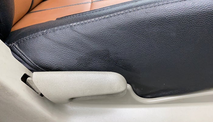 2015 Maruti Celerio VXI d, Petrol, Manual, 1,02,472 km, Driver Side Adjustment Panel