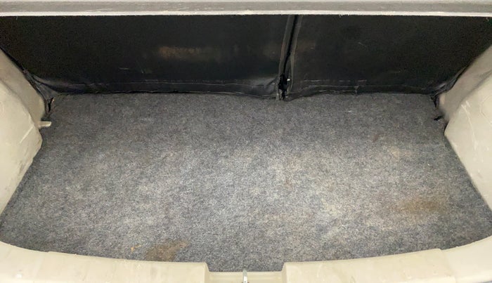 2015 Maruti Celerio VXI d, Petrol, Manual, 1,02,472 km, Boot Inside View