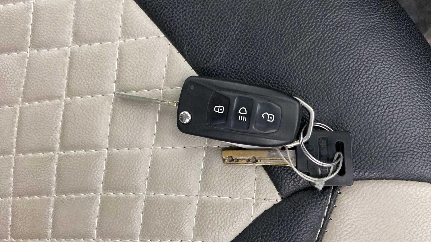 2020 Tata Tiago XZ PLUS PETROL, Petrol, Manual, 24,213 km, Key Close Up