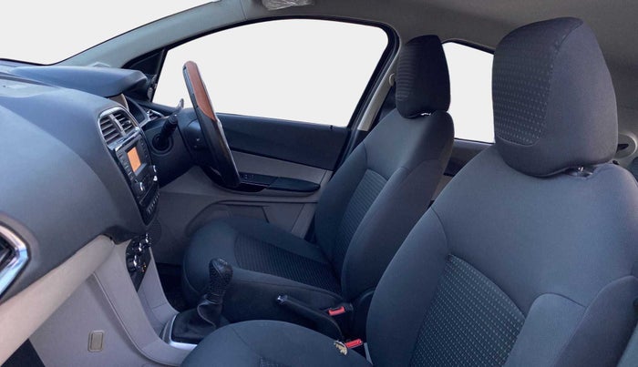2017 Tata Tiago XZ PETROL, CNG, Manual, 65,042 km, Right Side Front Door Cabin