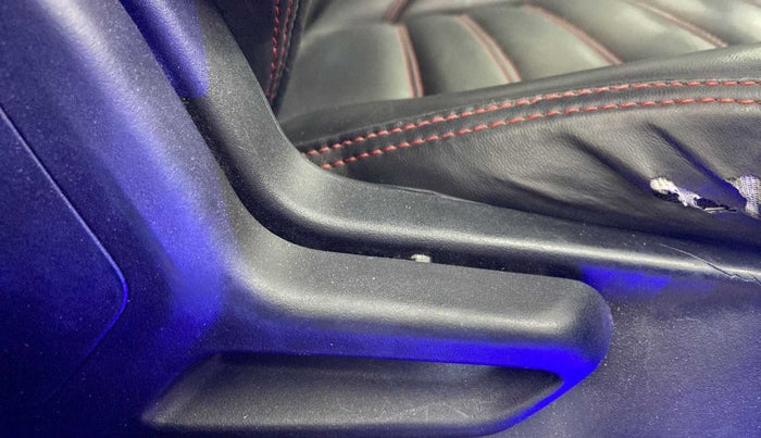 2022 Tata Tiago XT CNG, CNG, Manual, 34,404 km, Driver Side Adjustment Panel