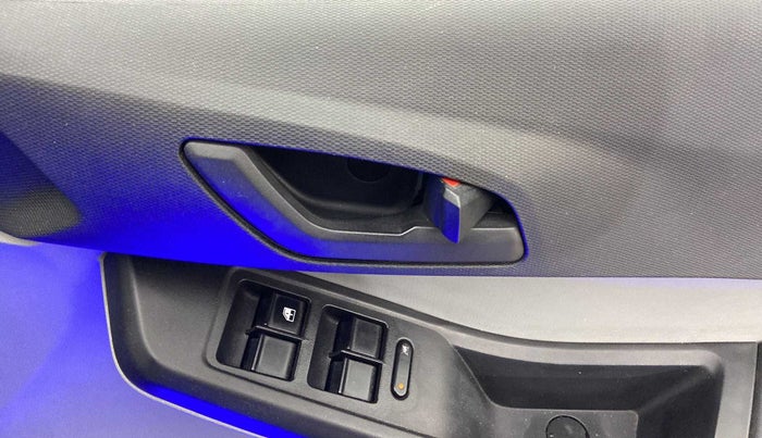 2022 Tata Tiago XT CNG, CNG, Manual, 34,404 km, Driver Side Door Panels Control