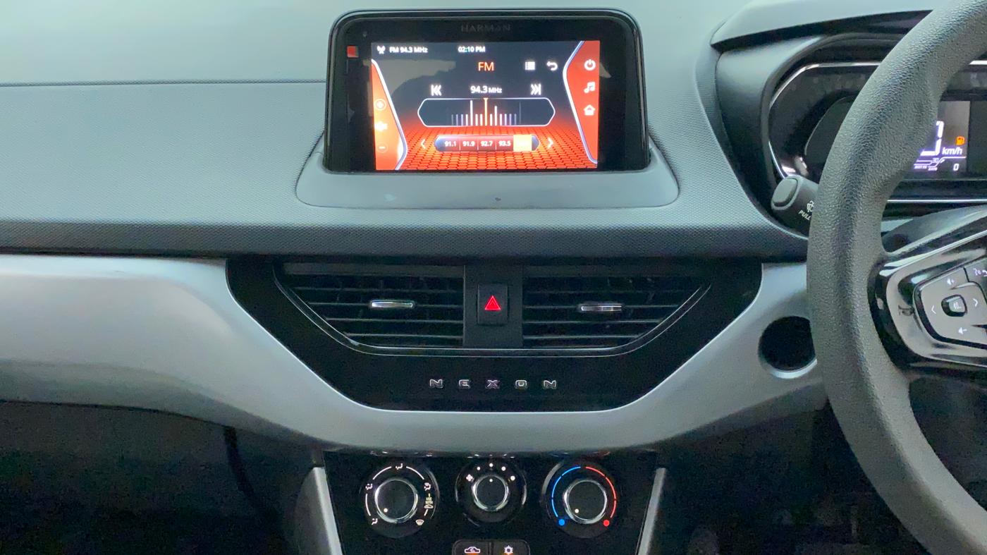 2022 Tata NEXON XMA PLUS SUNROOF PETROL, Petrol, Automatic, 18,979 km, Air Conditioner