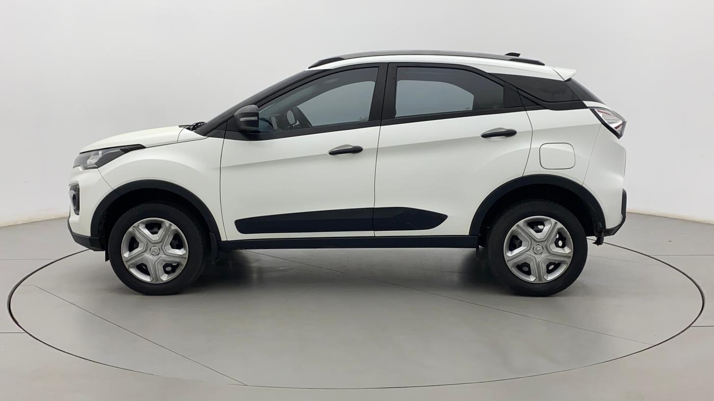 2022 Tata NEXON XMA PLUS SUNROOF PETROL, Petrol, Automatic, 18,979 km, Left Side
