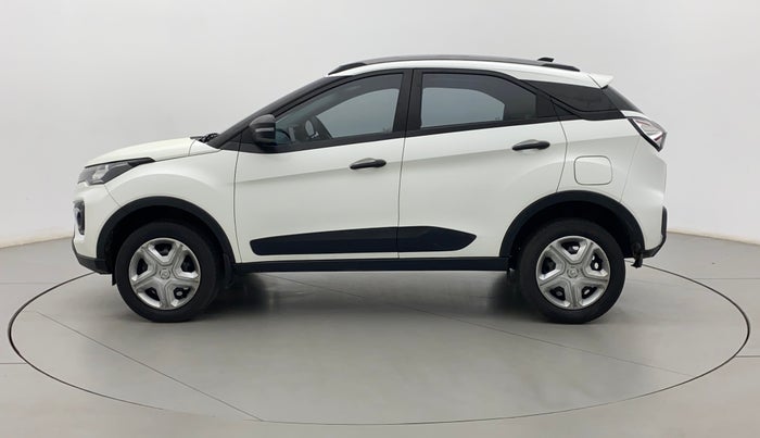 2022 Tata NEXON XMA PLUS SUNROOF PETROL, Petrol, Automatic, 18,979 km, Left Side