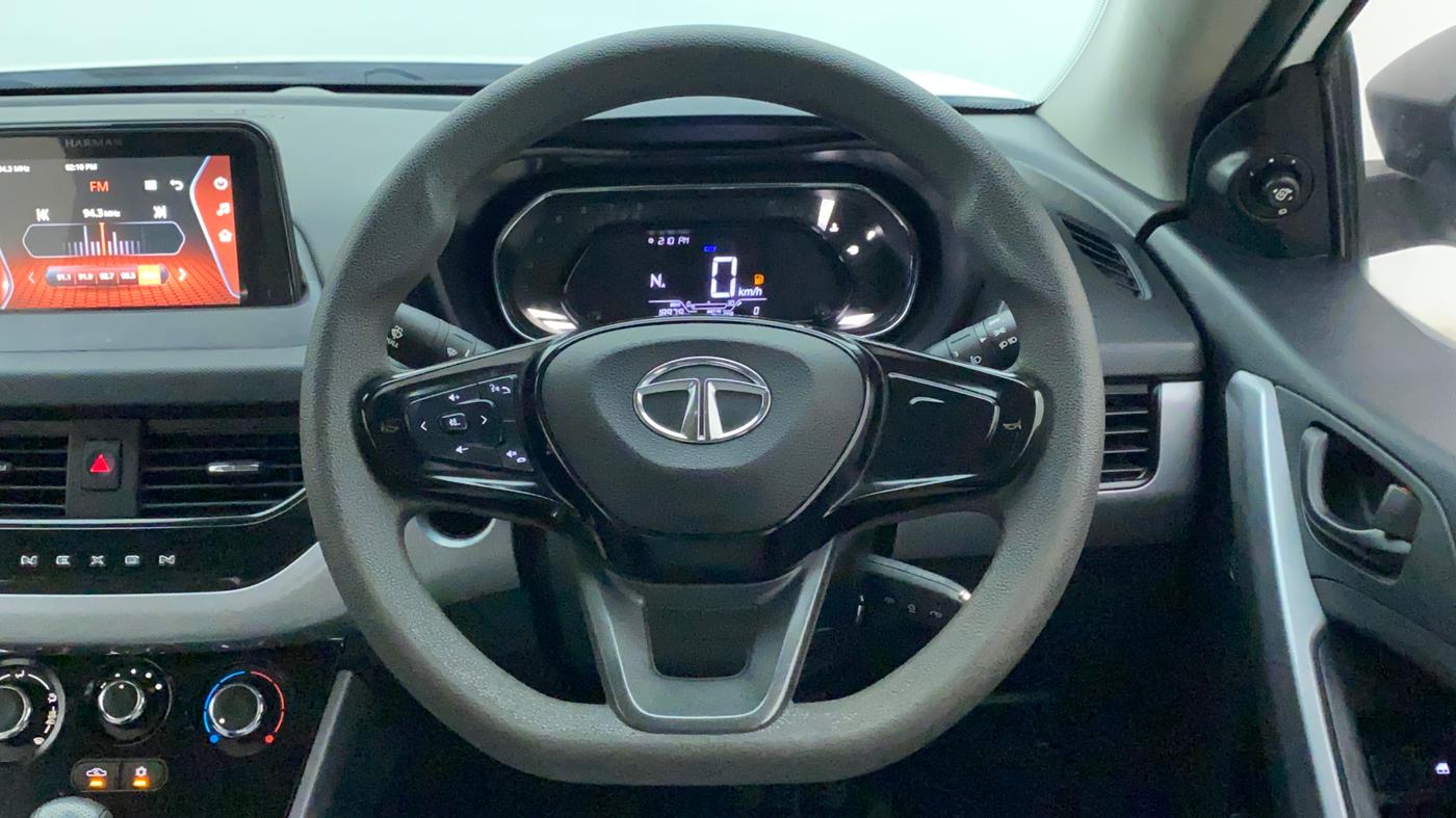 2022 Tata NEXON XMA PLUS SUNROOF PETROL, Petrol, Automatic, 18,979 km, Steering Wheel Close Up