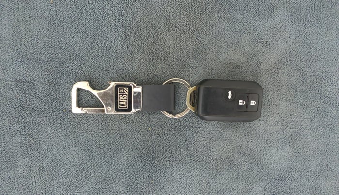 2017 Maruti Dzire ZXI, Petrol, Manual, 42,249 km, Key Close Up