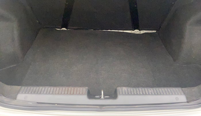 2017 Maruti Dzire ZXI, Petrol, Manual, 42,249 km, Boot Inside