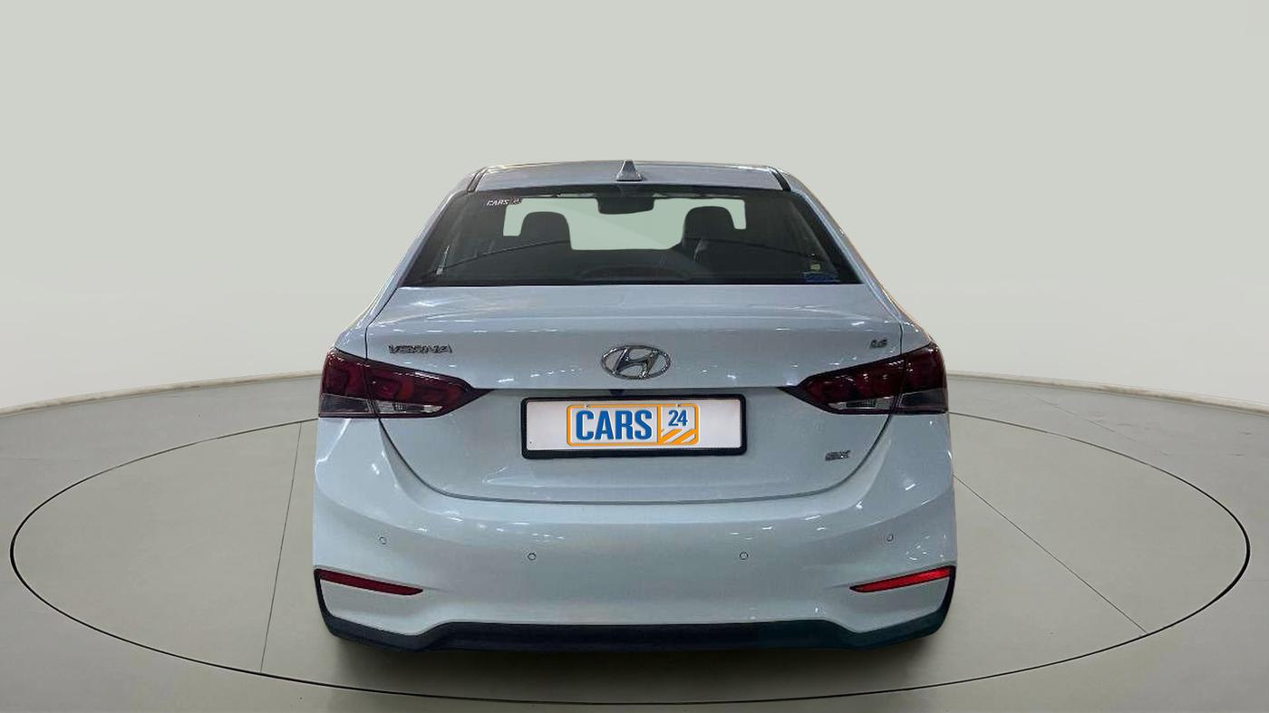 2018 Hyundai Verna 1.6 VTVT SX O, CNG, Manual, 83,350 km, Back/Rear
