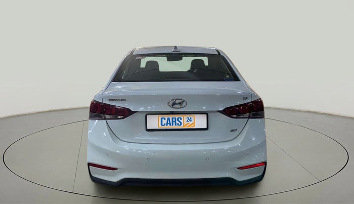 2018 Hyundai Verna 1.6 VTVT SX O, CNG, Manual, 83,350 km, Back/Rear