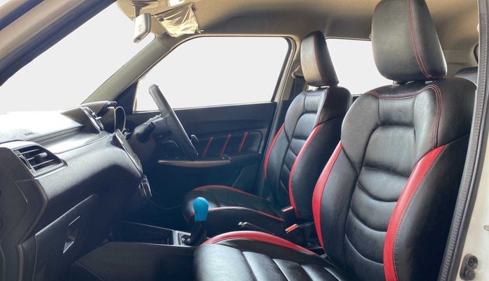 2021 Maruti Swift ZXI, Petrol, Manual, 32,034 km, Right Side Front Door Cabin
