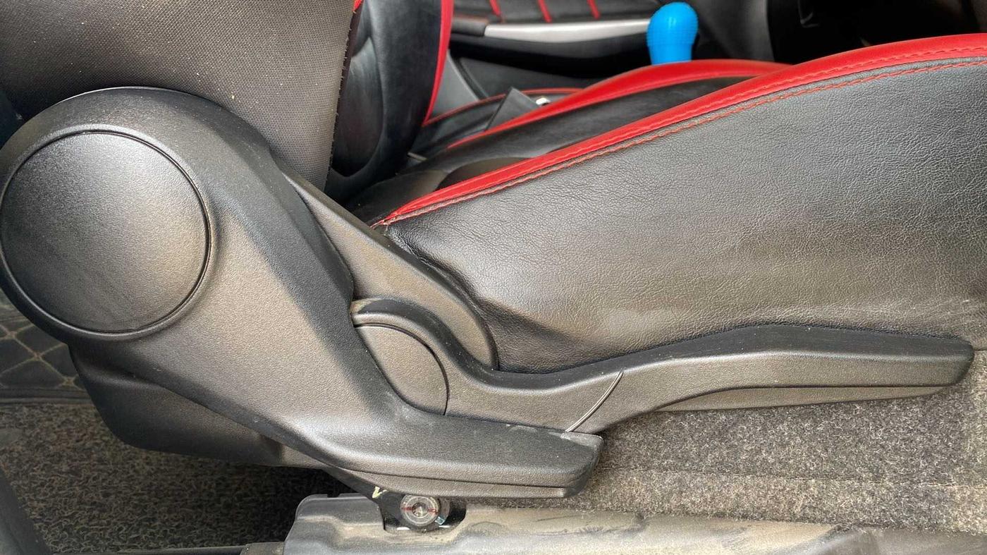 2021 Maruti Swift ZXI, Petrol, Manual, 32,034 km, Driver Side Adjustment Panel