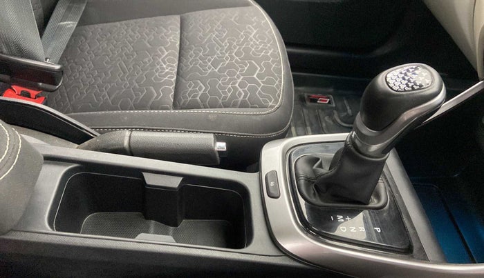 2022 Tata ALTROZ XZA, Petrol, Automatic, 19,545 km, Gear Lever