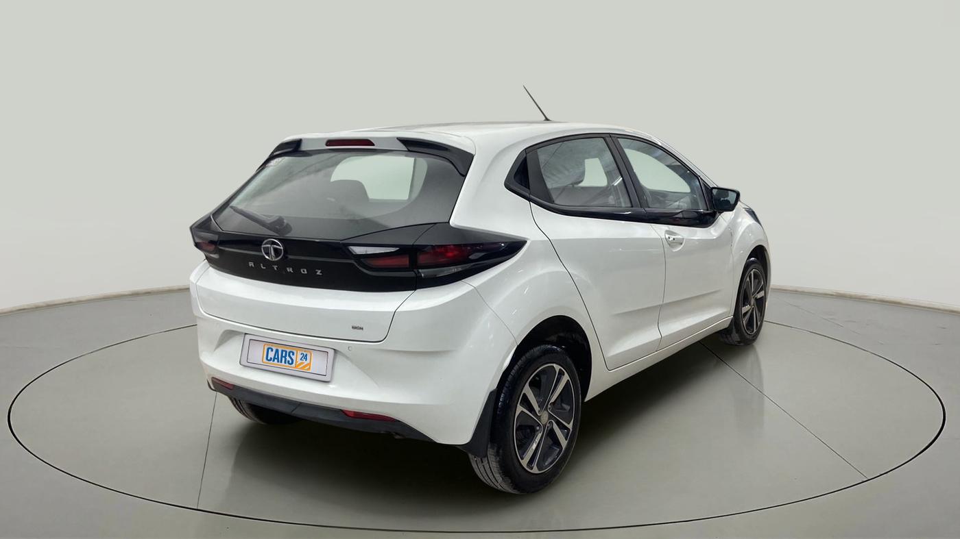 2022 Tata ALTROZ XZA, Petrol, Automatic, 19,545 km, Right Back Diagonal