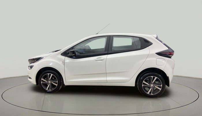 2022 Tata ALTROZ XZA, Petrol, Automatic, 19,545 km, Left Side