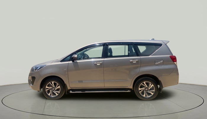2022 Toyota Innova Crysta 2.7 GX 7 STR MT, Petrol, Manual, 21,693 km, Left Side