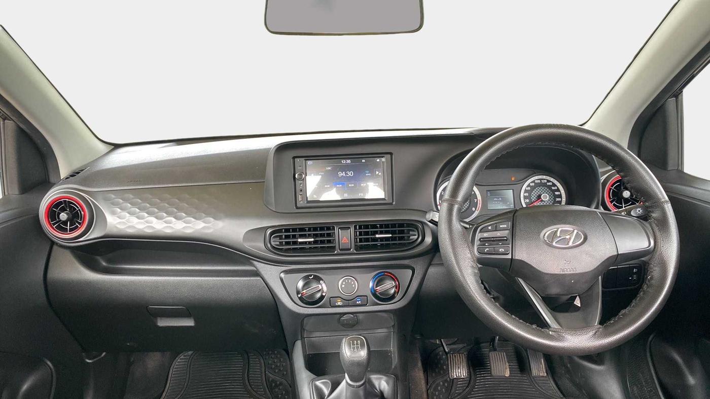 2022 Hyundai GRAND I10 NIOS MAGNA CORPORATE EDITION 1.2 KAPPA VTVT, Petrol, Manual, 7,084 km, Dashboard