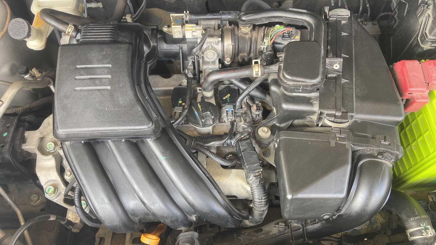 2016 Nissan Micra XV CVT, Petrol, Automatic, 38,216 km, Open Bonet