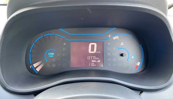 2021 Renault Kwid RXT 1.0 (O), Petrol, Manual, 13,749 km, Odometer Image