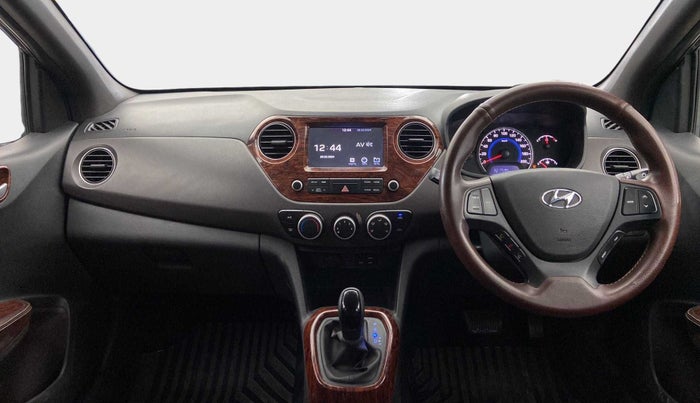 2017 Hyundai Grand i10 SPORTZ (O) AT 1.2 KAPPA VTVT, Petrol, Automatic, 52,658 km, Dashboard