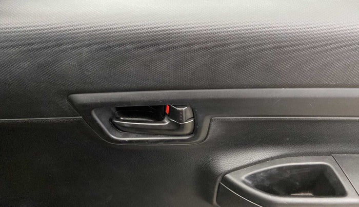 2020 Maruti S PRESSO VXI+, Petrol, Manual, 476 km, Driver Side Door Panels Control