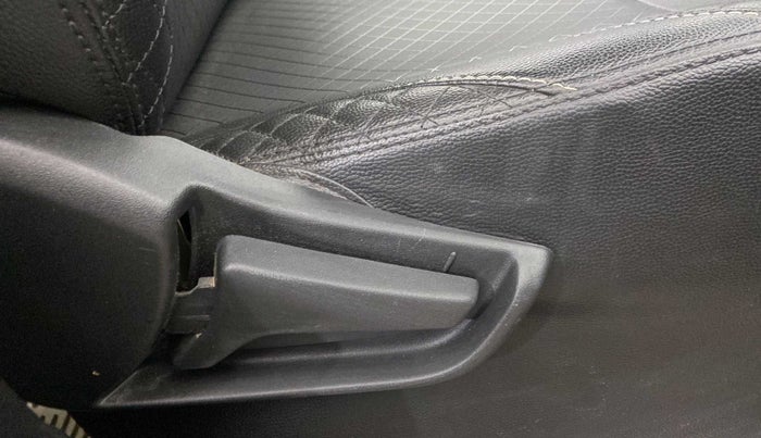 2020 Maruti S PRESSO VXI+, Petrol, Manual, 476 km, Driver Side Adjustment Panel