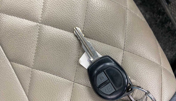 2020 Maruti Alto VXI, Petrol, Manual, 27,508 km, Key Close Up