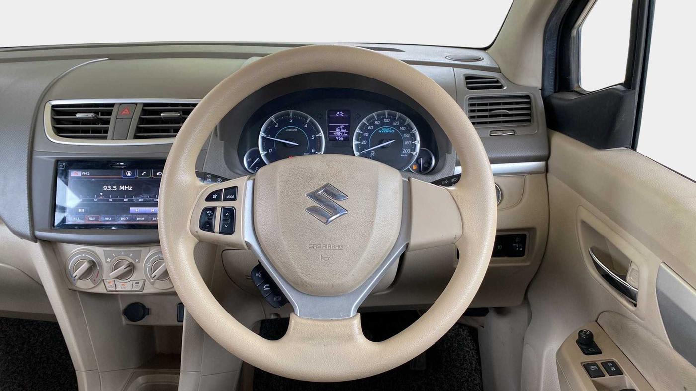 2018 Maruti Ertiga ZDI+ 1.3, Diesel, Manual, 43,814 km, Steering Wheel Close Up