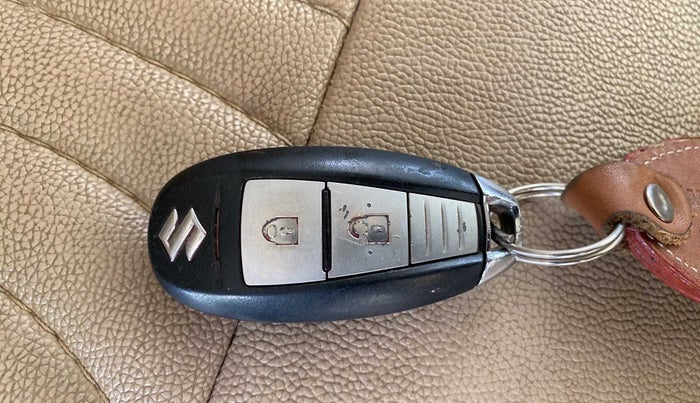 2018 Maruti Ertiga ZDI+ 1.3, Diesel, Manual, 43,814 km, Key Close Up