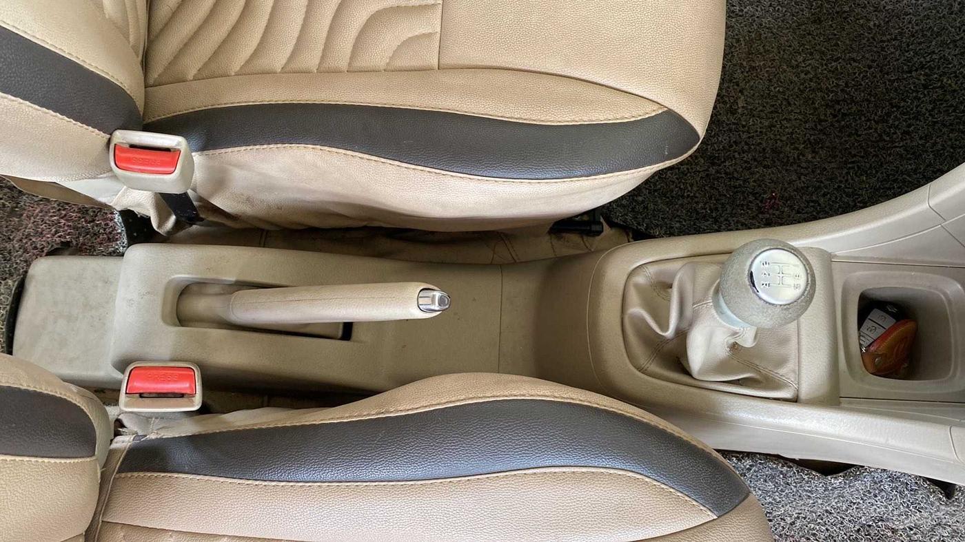 2018 Maruti Ertiga ZDI+ 1.3, Diesel, Manual, 43,814 km, Gear Lever