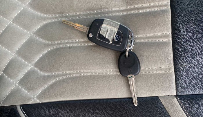 2021 Hyundai GRAND I10 NIOS MAGNA 1.2 KAPPA VTVT, Petrol, Manual, 40,933 km, Key Close Up