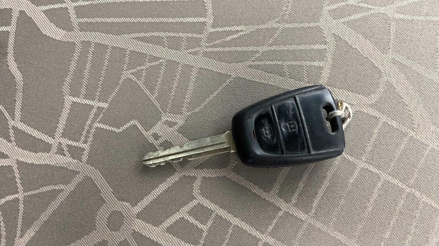 2018 Hyundai Grand i10 SPORTZ (O) AT 1.2 KAPPA VTVT, Petrol, Automatic, 28,334 km, Key Close Up