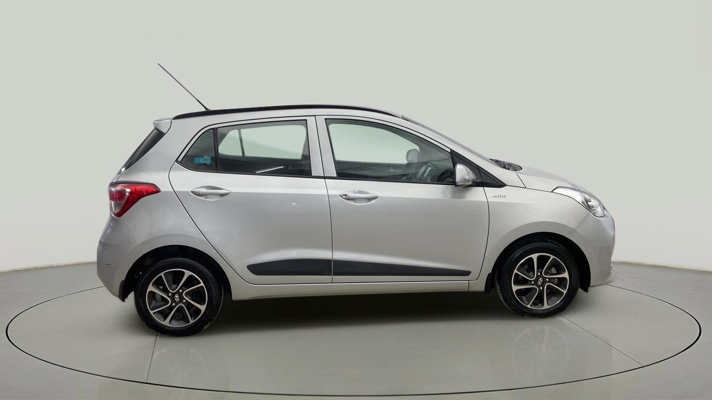 2018 Hyundai Grand i10 SPORTZ (O) AT 1.2 KAPPA VTVT, Petrol, Automatic, 28,334 km, Right Side View