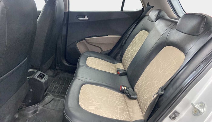 2018 Hyundai Grand i10 SPORTZ (O) AT 1.2 KAPPA VTVT, Petrol, Automatic, 28,334 km, Right Side Rear Door Cabin