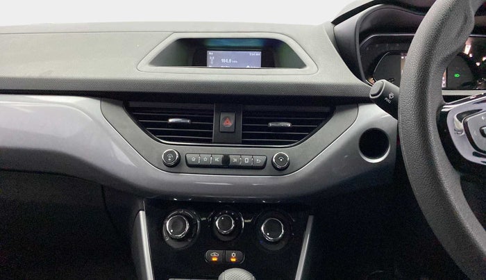 2021 Tata NEXON XMA SUNROOF PETROL, Petrol, Automatic, 17,227 km, Air Conditioner