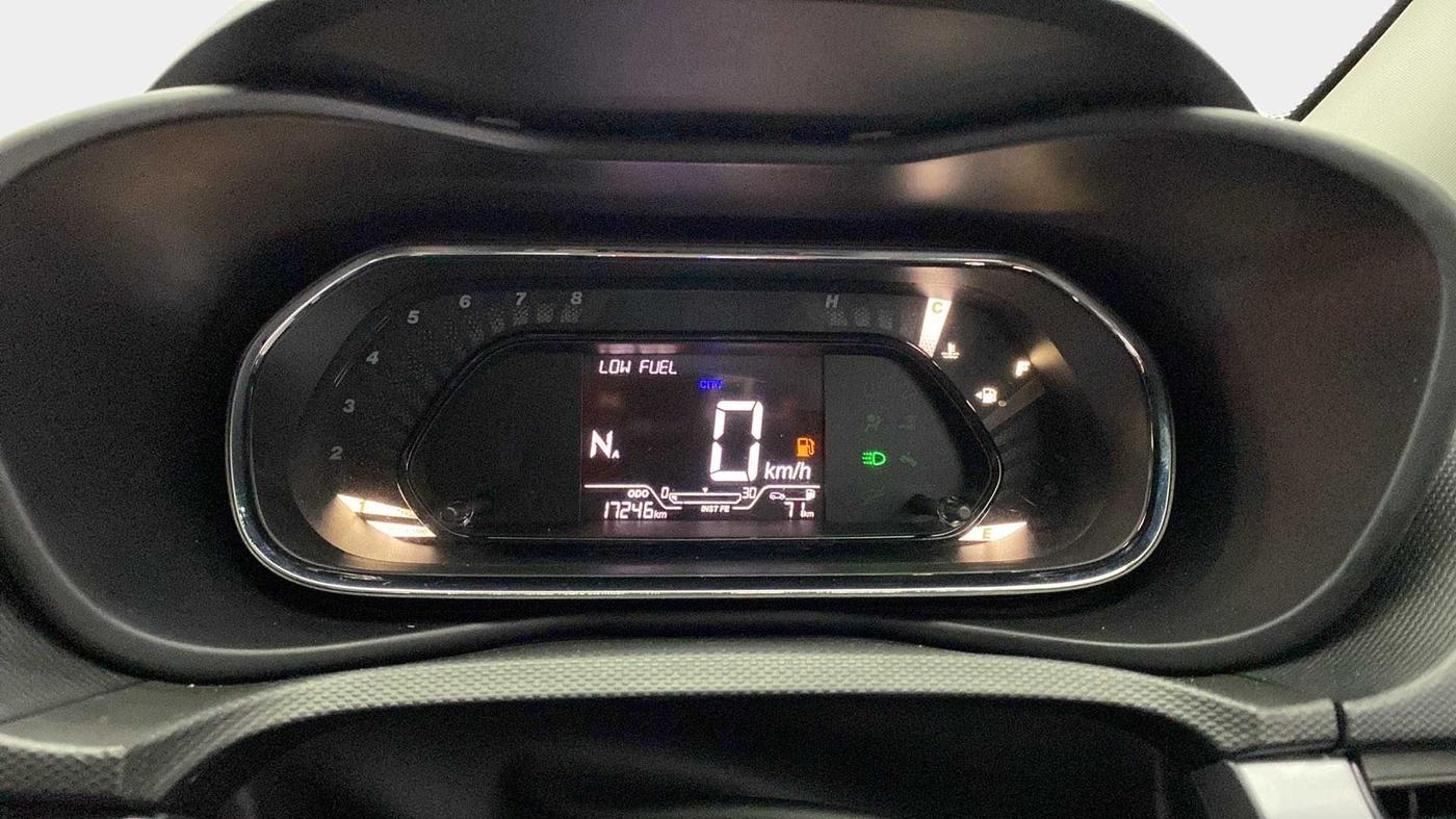 2021 Tata NEXON XMA SUNROOF PETROL, Petrol, Automatic, 17,227 km, Odometer Image