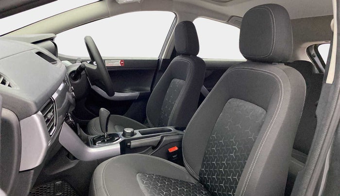 2021 Tata NEXON XMA SUNROOF PETROL, Petrol, Automatic, 17,227 km, Right Side Front Door Cabin