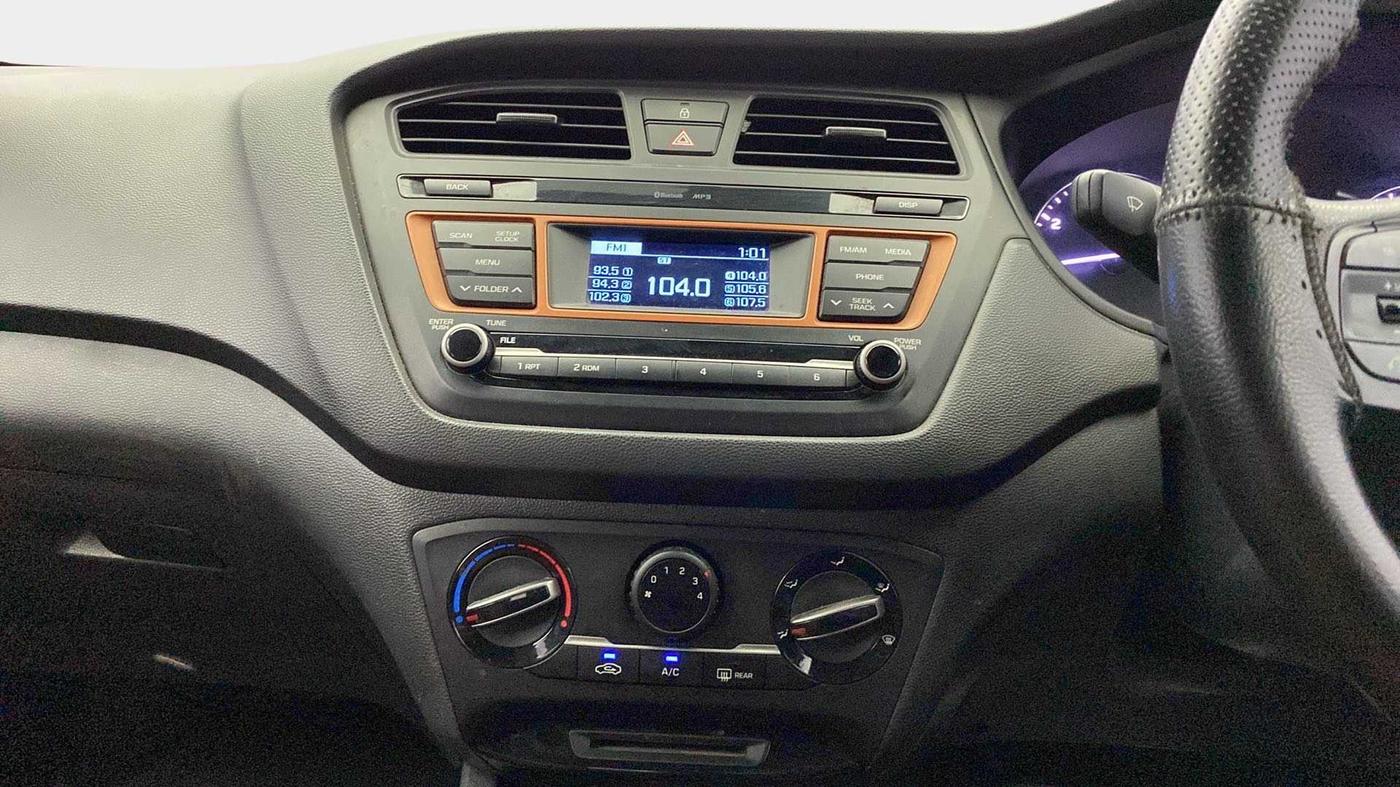 2016 Hyundai i20 Active 1.2 S, Petrol, Manual, 43,754 km, Air Conditioner