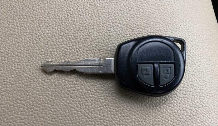 2013 Maruti Swift Dzire VXI, Petrol, Manual, 48,627 km, Key Close Up