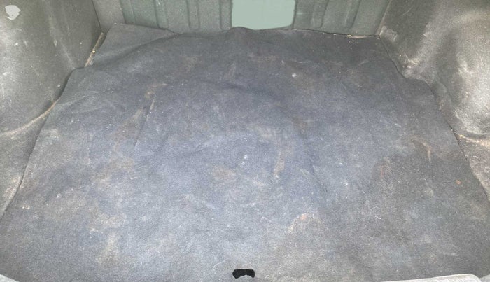 2013 Hyundai Verna FLUIDIC 1.6 CRDI SX, Diesel, Manual, 66,988 km, Boot Inside