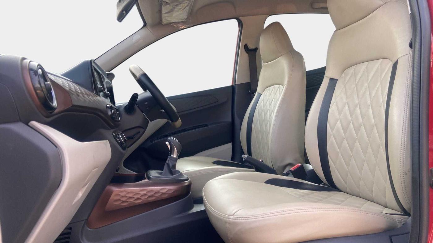 2020 Hyundai AURA SX PLUS 1.2 AMT, Petrol, Automatic, 22,247 km, Right Side Front Door Cabin
