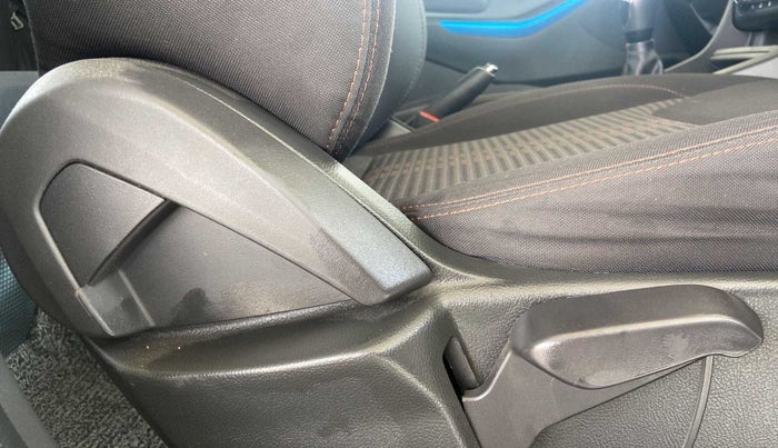 2021 Ford FREESTYLE TITANIUM PLUS 1.2 PETROL, Petrol, Manual, 22,658 km, Driver Side Adjustment Panel
