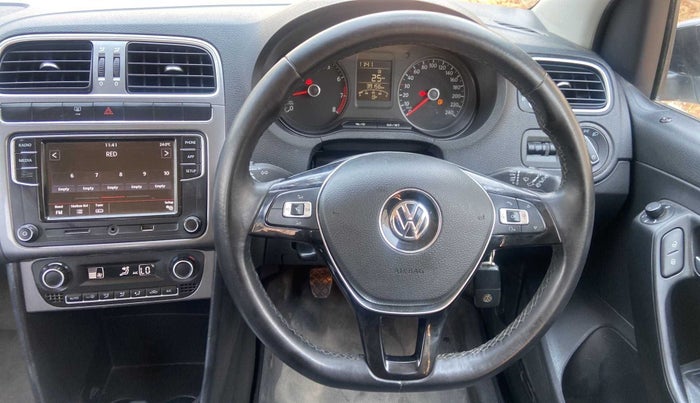 2018 Volkswagen Polo HIGHLINE PLUS 1.0 16 ALLOY, Petrol, Manual, 39,146 km, Steering Wheel Close Up