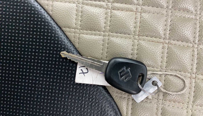 2017 Maruti Celerio ZXI, Petrol, Manual, 30,538 km, Key Close Up