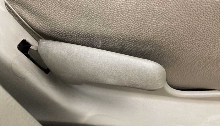 2017 Maruti Celerio ZXI, Petrol, Manual, 30,538 km, Driver Side Adjustment Panel