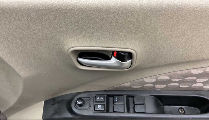 2017 Maruti Celerio ZXI, Petrol, Manual, 30,538 km, Driver Side Door Panels Control