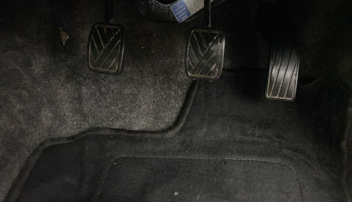 2017 Maruti Celerio ZXI, Petrol, Manual, 30,538 km, Pedals